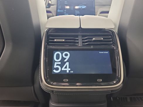 Used 2023 Rivian R1T Adventure image 28