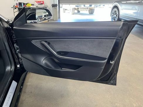 Used 2018 Tesla Model 3 Long Range AWD/4WD image 13