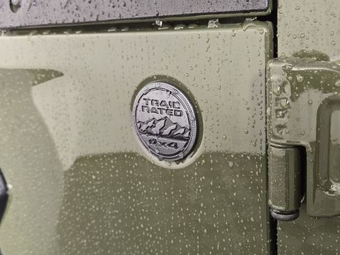 Used 2023 Jeep Wrangler Sport S image 31