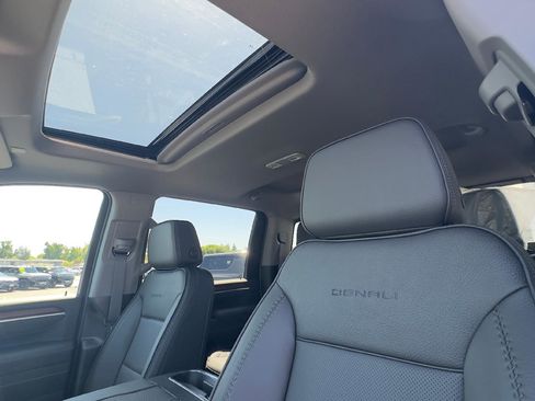 New 2026 GMC Sierra 3500 Denali w/ Denali Reserve Package AWD/4WD image 17