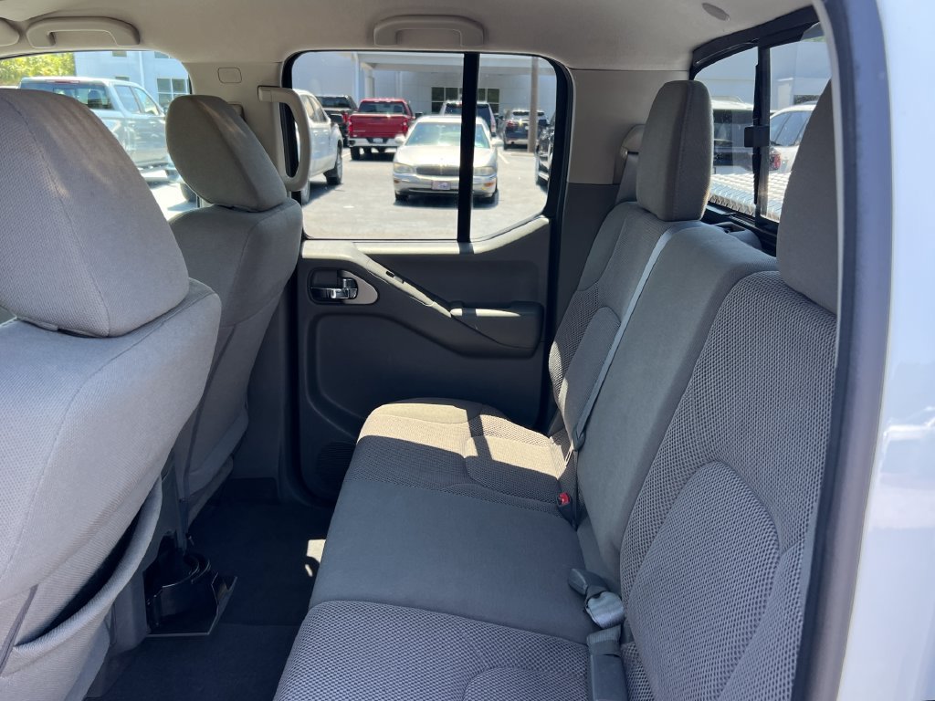 Used 2019 Nissan Frontier SV AWD/4WD image 14