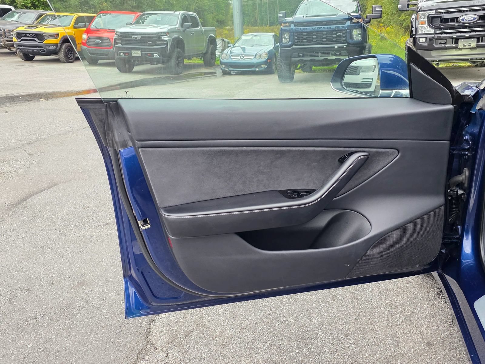 Used 2018 Tesla Model 3 Long Range RWD image 21