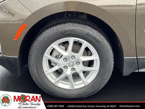 Certified 2024 Chevrolet Equinox LT FWD image 10