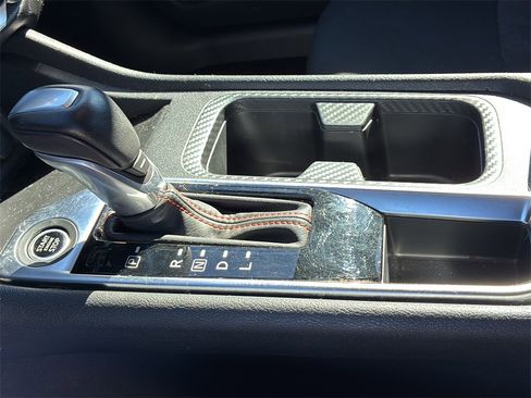 Used 2025 Nissan Sentra SR image 18