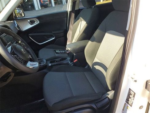 Used 2020 Kia Soul LX image 20