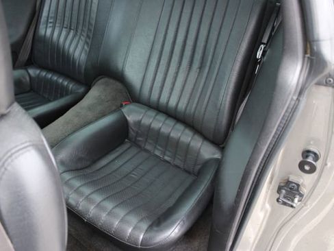 Used 2001 Pontiac Firebird Formula w/ Protection Group RWD image 17