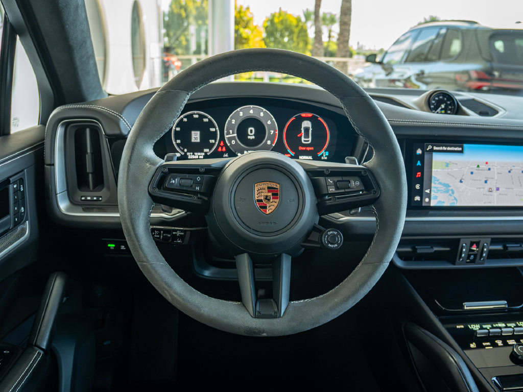 Certified 2024 Porsche Cayenne S AWD/4WD image 20