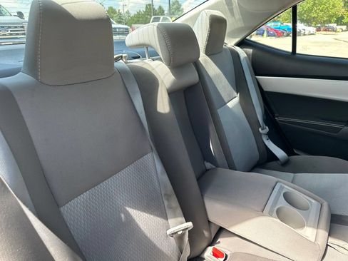 Used 2019 Toyota Corolla LE FWD image 23