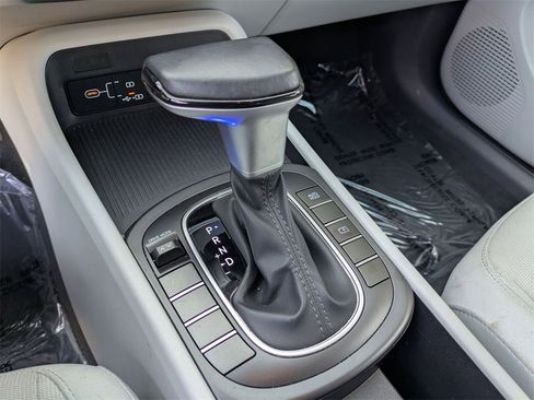 Used 2024 Hyundai Kona SEL image 20