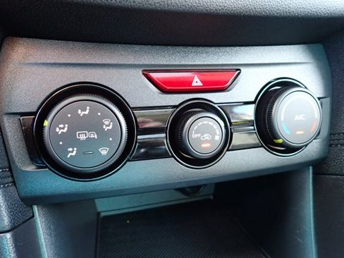 Used 2018 Subaru Crosstrek 2.0i Premium AWD/4WD image 18