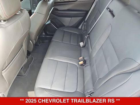 Used 2025 Chevrolet TrailBlazer RS w/ Convenience Package FWD image 20