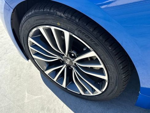 Used 2018 Kia Stinger Premium image 18