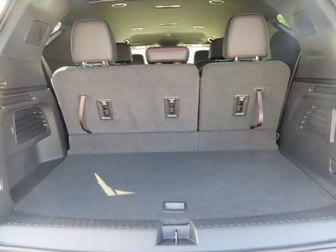 Used 2025 Chevrolet Traverse Z71 w/ Enhanced Driving Package AWD/4WD image 43