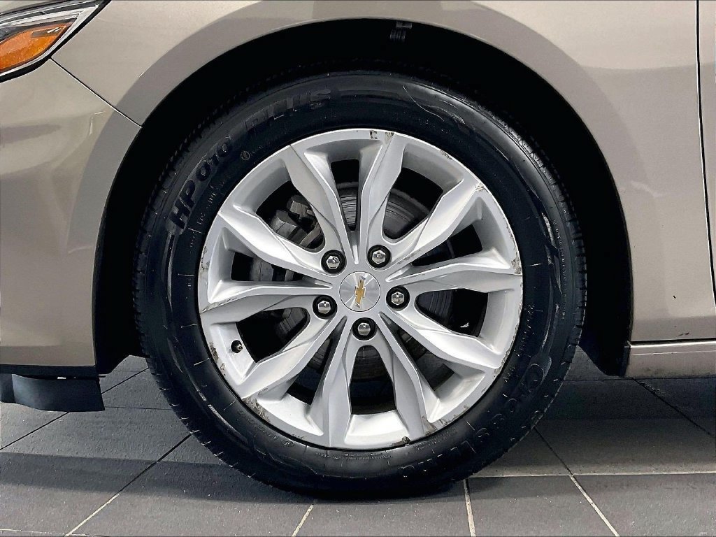 Used 2024 Chevrolet Malibu LT FWD image 7