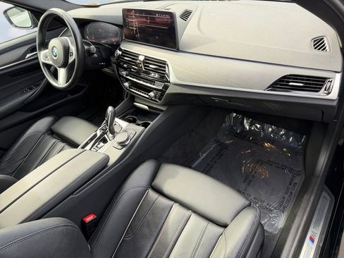 Used 2023 BMW 530i w/ M Sport Package image 27