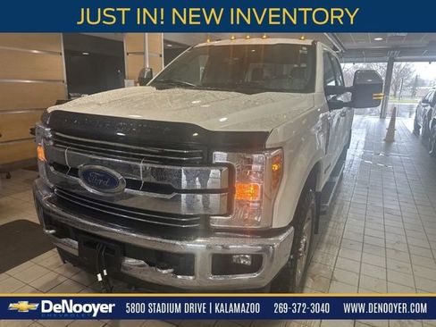 Used 2018 Ford F250 Lariat w/ Lariat Ultimate Package image 1