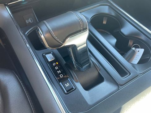 Used 2021 Ford F150 Lariat w/ Equipment Group 502A High image 17