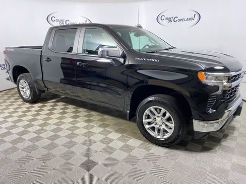 Certified 2023 Chevrolet Silverado 1500 LT AWD/4WD image 8