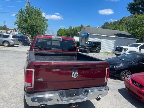 Used 2018 RAM 1500 Laramie w/ Convenience Group image 12