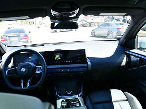 Used 2025 BMW X3 xDrive30i AWD/4WD image 26