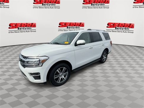 Used 2024 Ford Expedition Limited image 5