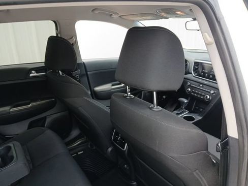 Used 2020 Kia Sportage LX AWD/4WD image 19