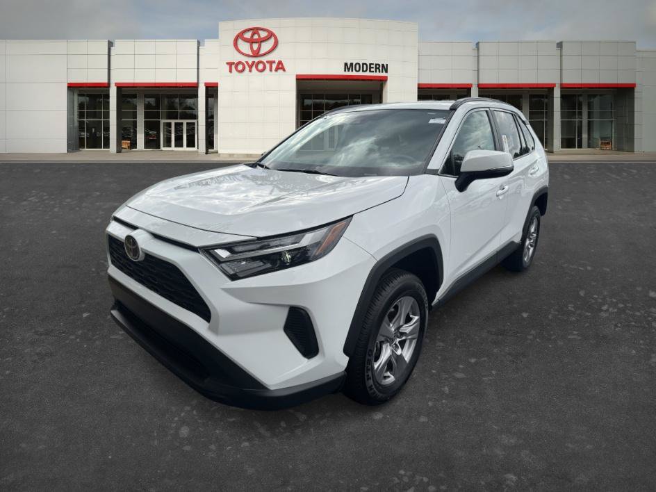 Certified 2025 Toyota RAV4 XLE AWD/4WD image 1