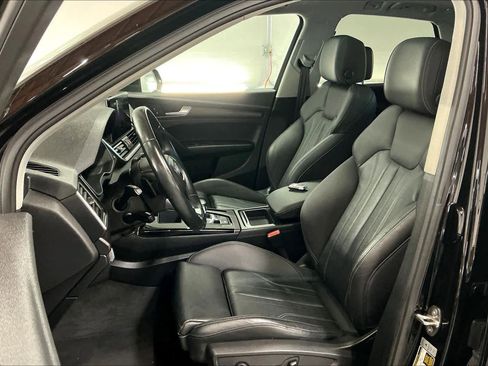 Used 2022 Audi Q5 e Premium w/ Convenience Package image 27