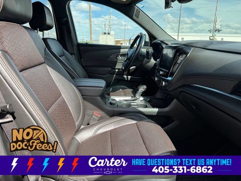 Used 2023 Chevrolet Traverse High Country FWD image 34
