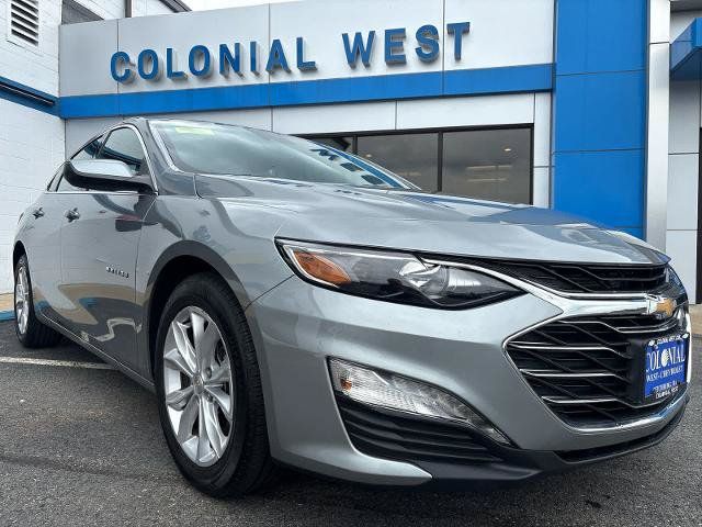 Used 2025 Chevrolet Malibu LT FWD image 3