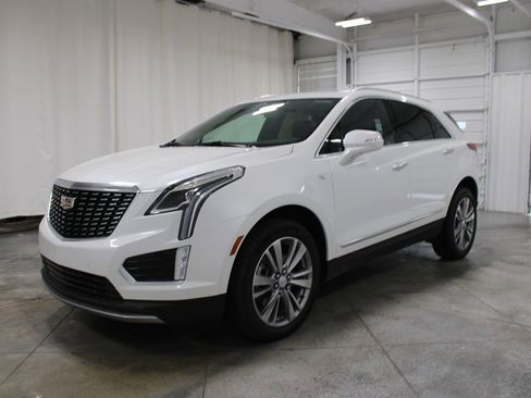 Used 2024 Cadillac XT5 Premium Luxury image 4