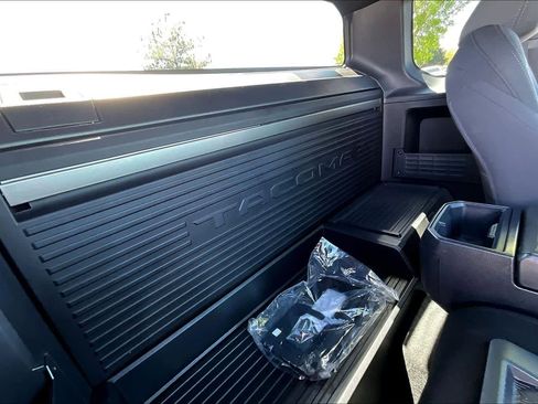 Used 2026 Toyota Tacoma SR5 image 19