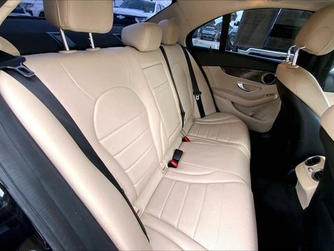 Used 2019 Mercedes-Benz C 300 Sedan image 19