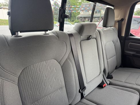 Used 2020 RAM 1500 Big Horn AWD/4WD image 9