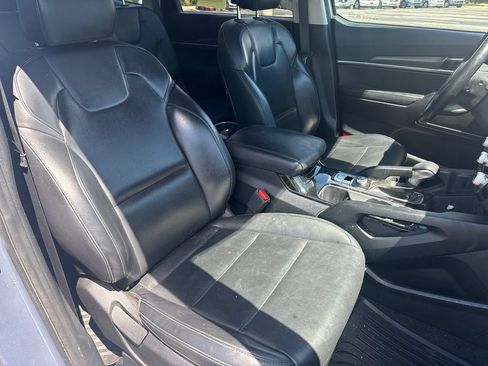 Used 2020 Kia Telluride LX FWD image 31