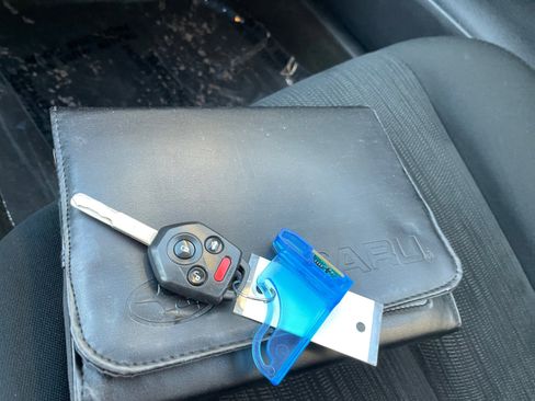 Used 2013 Subaru Outback 2.5i Premium w/ All-Weather Pkg image 4