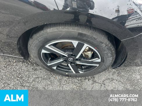 Used 2024 Nissan Sentra SV FWD image 15