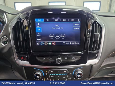 Used 2020 Chevrolet Traverse LT w/ Driver Confidence II Package image 22