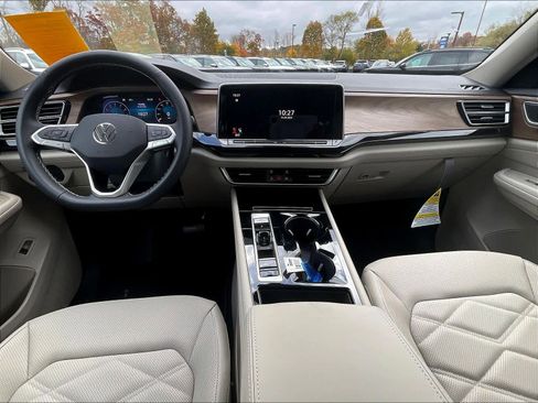 New 2026 Volkswagen Atlas SE image 12