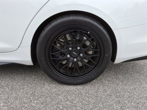 Used 2023 Cadillac CT4 V Blackwing w/ LPO, Blue Accent Package image 11