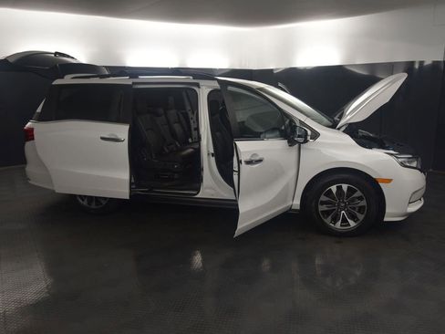 Used 2023 Honda Odyssey EX-L image 39