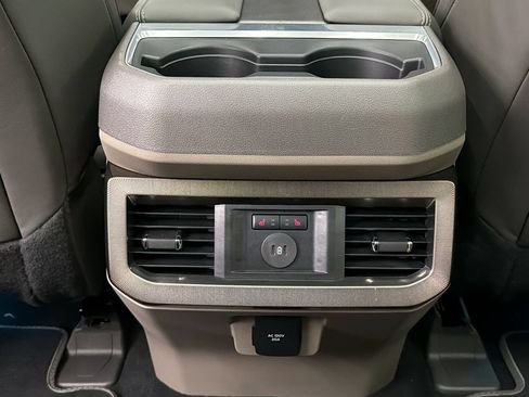 Used 2026 Ford F450 Platinum w/ Platinum Plus Package AWD/4WD image 40