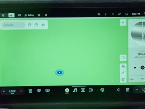 Used 2024 Rivian R1S Adventure image 49