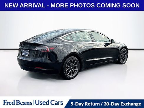Used 2019 Tesla Model 3 Mid Range image 3