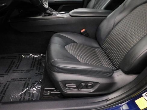Used 2022 Toyota Camry SE image 24