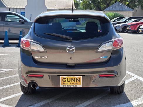Used 2012 MAZDA MAZDA3 i Touring FWD image 4