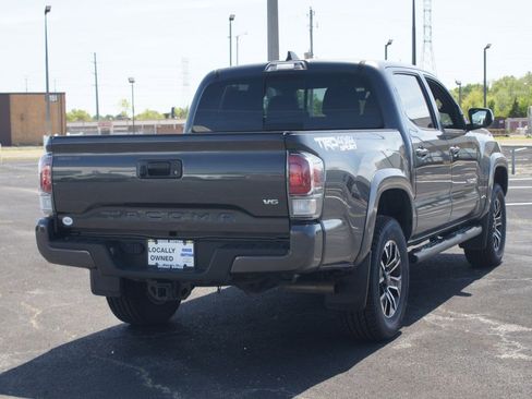 Used 2021 Toyota Tacoma TRD Sport AWD/4WD image 18