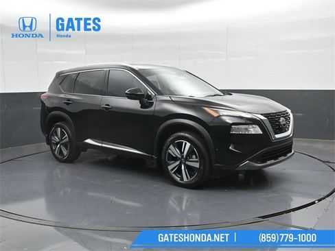 Used 2022 Nissan Rogue SL w/ SL Premium Package image 4