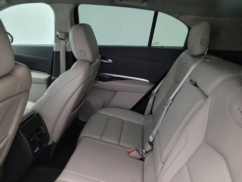Used 2019 Cadillac XT4 Luxury FWD image 18