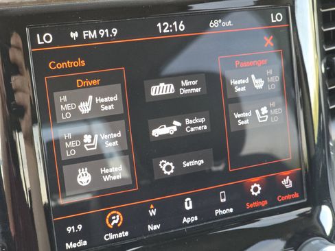 Used 2021 RAM 1500 Laramie image 10